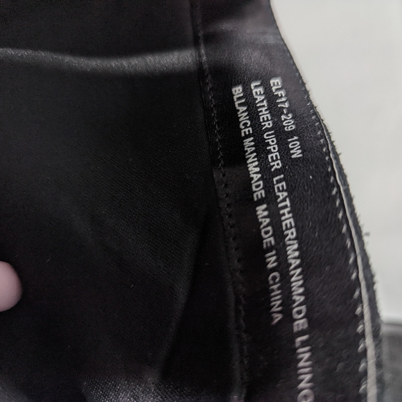 Women's new no tags black suede rubber sole bootie boots fringe size 10 wide - Picture 5 of 5